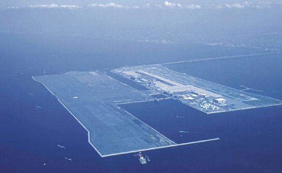 关于机场建设的报道很多,大连移山填海耗资百万造世界最大海上机场
