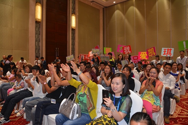 2015中国好声音贵安赛区总决赛举行 前五名参