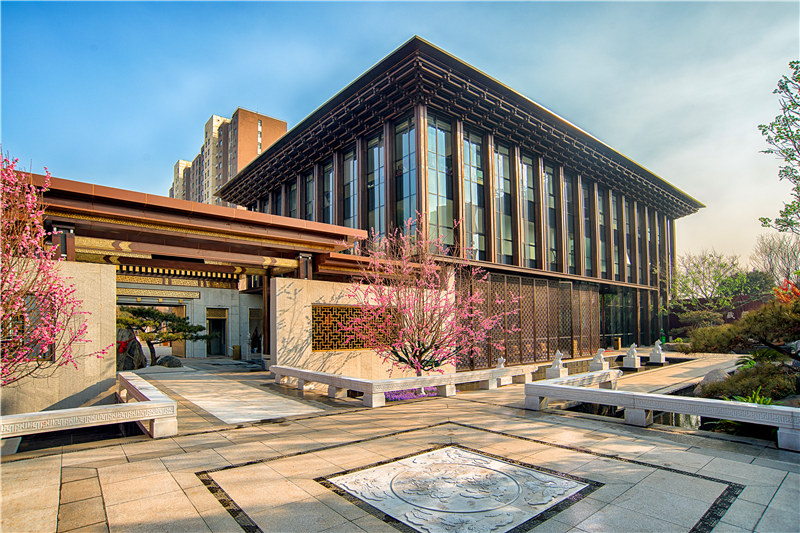 房产税能否降房价:樊纲说可以 贾康说不行 --凤