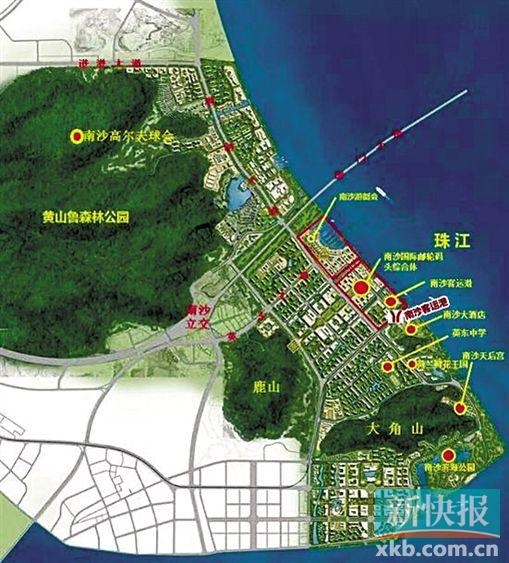 日前,广州南沙国际邮轮码头综合体项目规划正式获批。其实箭早已上弦,南沙国际邮轮母港项目在去年8月举行动工仪式,预计2019年建成。含高端免税商场和超高层住宅在内的大型城市综合体再次搅动了一池春水。除了方兴未艾的邮轮经济,广东自贸区、广州城市副中心等各种光环加身以及地铁4号线南延段将于今年底建成通车等重大利好,让南沙的房子炙手可热。然而美中不足的是,在兼具天时、地利的同时,南沙楼市距离一飞冲天还差人气的一步之遥。 新快报记者 朱清海 海景住宅最高50层 根据广州市国土规划委官网公示的南沙国际邮轮码