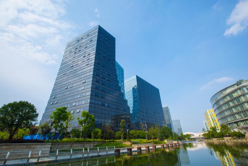 今后来杭州太阳马戏在新天地,尊享全球同步的24小时繁华,于城市鼎盛