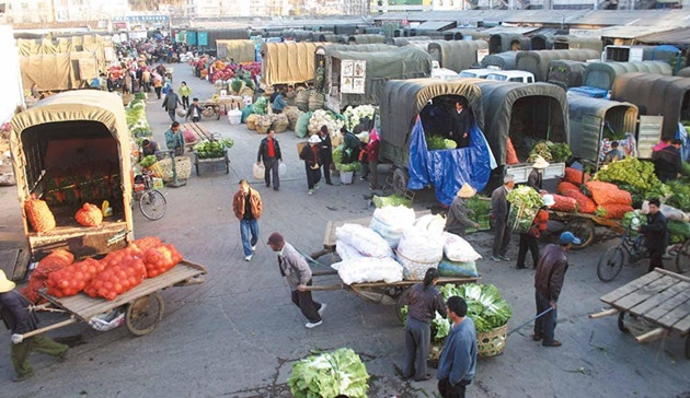 青岛南山市场及周边整治 批发市场迁至杭州支路
