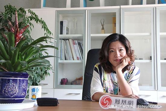 陈荔:女人自信是因为家庭