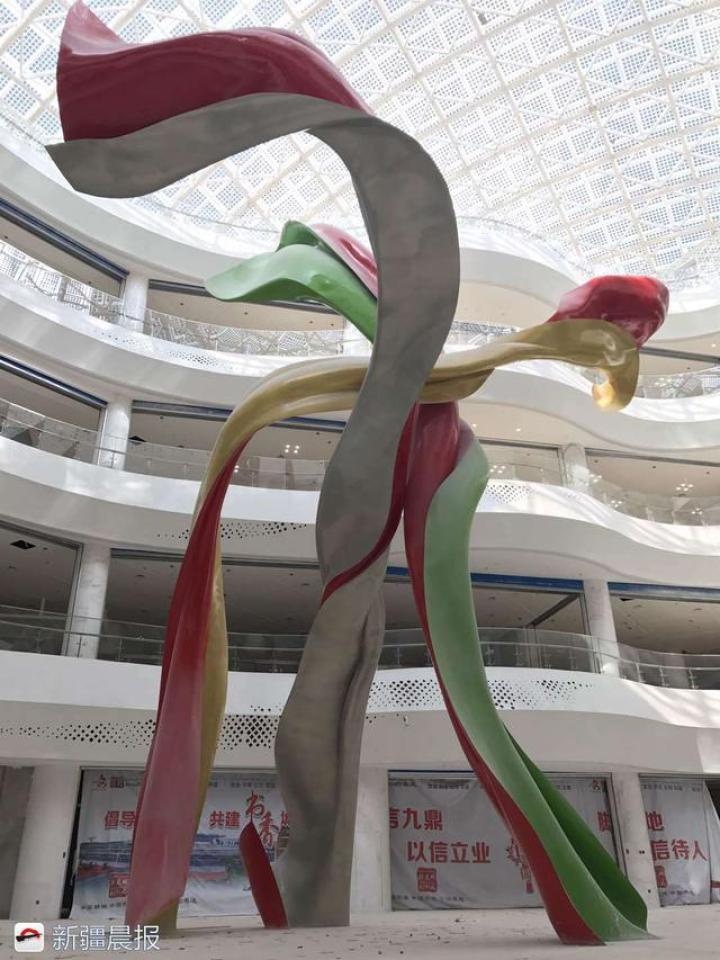 乌鲁木齐建成两大世界之最"丝路主题"雕塑