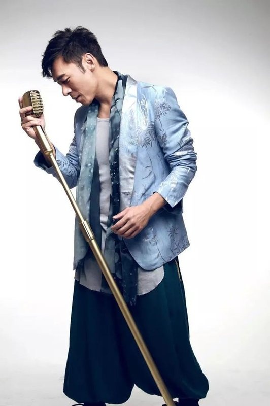 许志安与您相约时代南湾北岸,共享千金豪礼