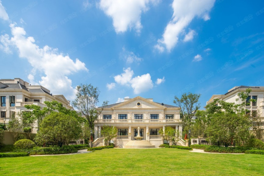 蓝城玫瑰园丨15容积率引领郑东低密生活