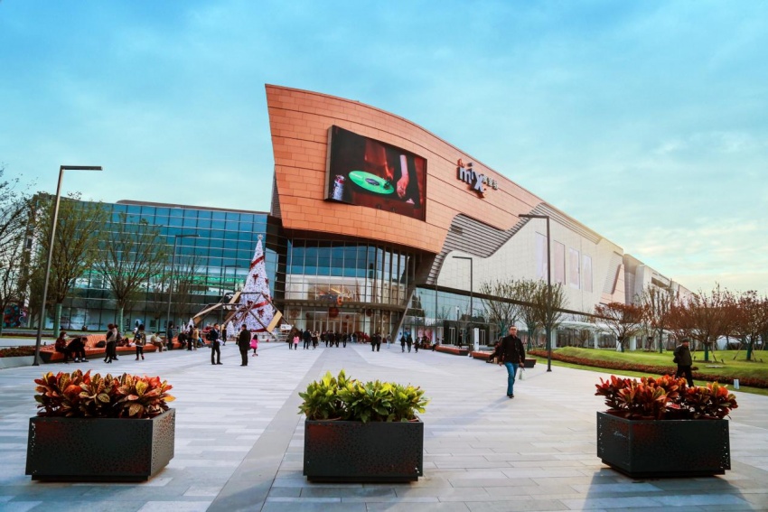 七宝"一核两翼"经济转型,万象企业中心助力发展