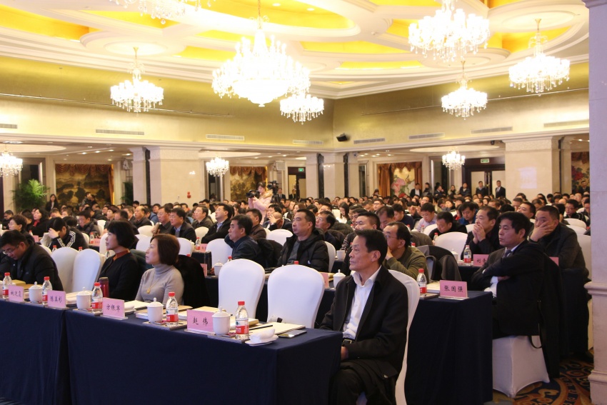 2019年美国经济学会议_2019年山东大学宏观经济学研讨会举行(2)