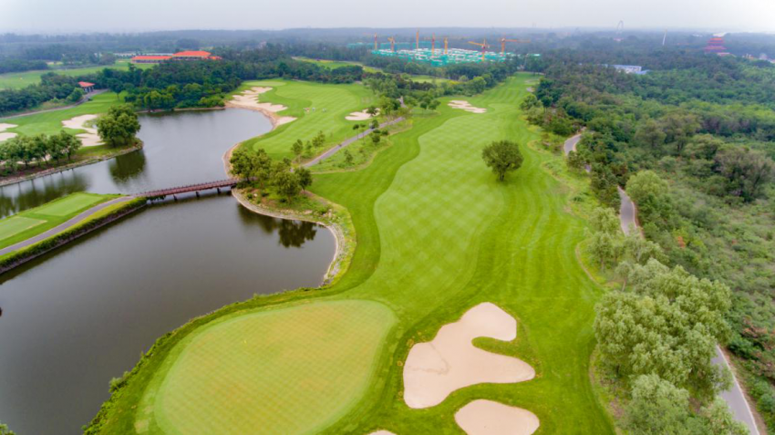 秦皇岛保利高尔夫球会18洞高尔夫球场,作为美巡赛